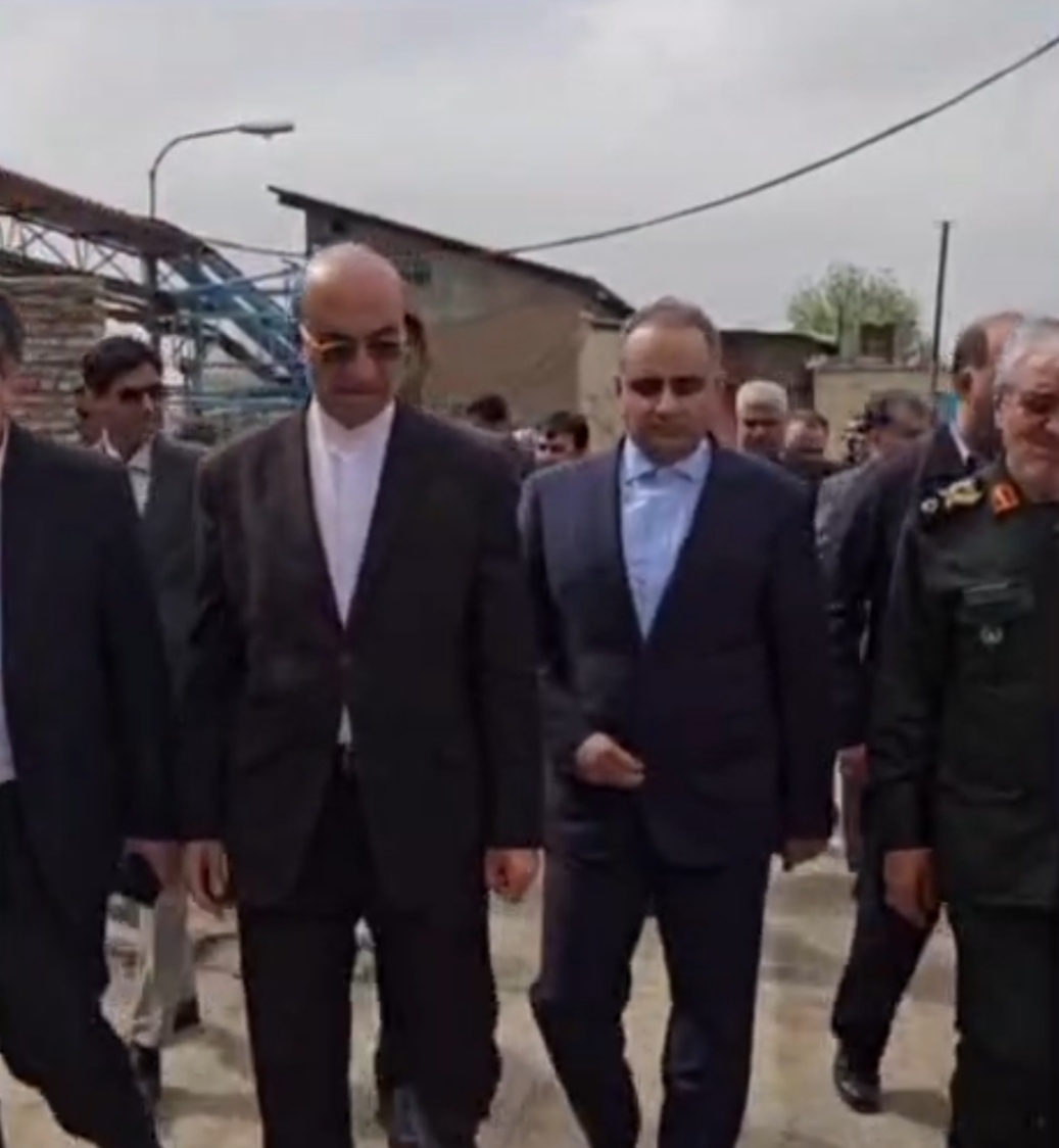 بازدید استاندار کرمانشاه و معاون برنامه‌ریزی راهبردی وزارت دفاع از کارخانه قند اسلام ابادغرب