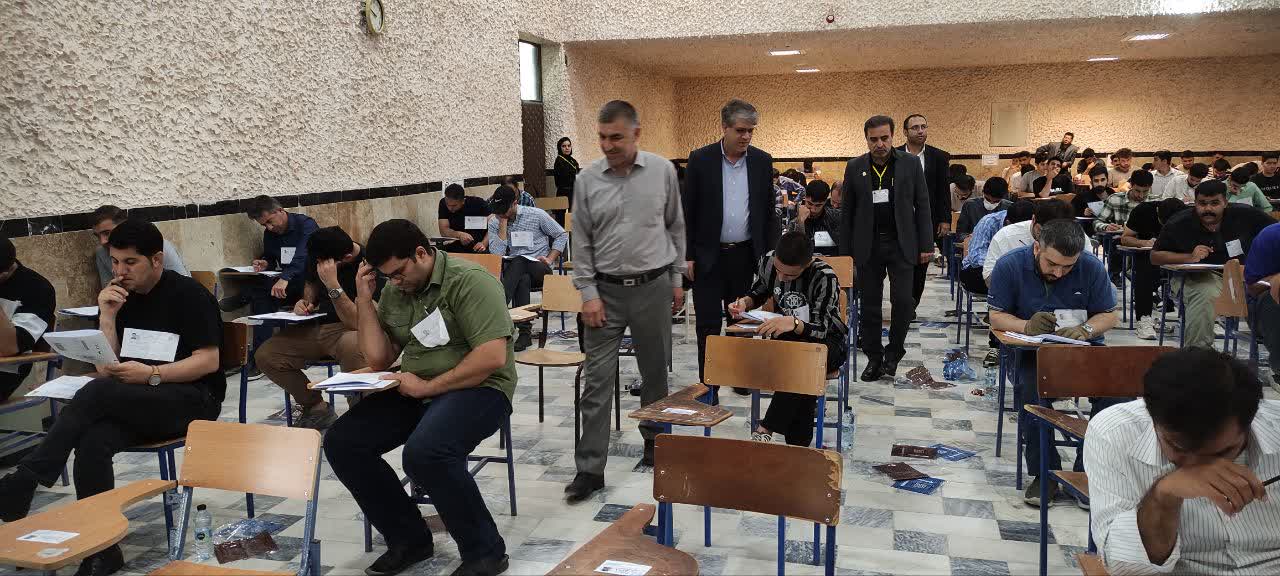 پایان رقابت ۳۴۶۰ نفر دختر و پسر اسلام آباد غرب در کنکور سراسری۱۴۰۴