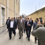مسکن خبرنگاران را شخصاً پیگیری میکنم/ حمایت ویژه از اقتصاد رسانه و خبرنگاران در کرمانشاه/ فرهنگ، زیربنای توسعه است/ رویدادهای فرهنگی کرمانشاه با حمایت کامل برگزار میشوند/ از نمایشگاه کتاب تا جشنوارههای ملی؛ فرهنگ در اولویت اجرایی استان