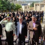 فرماندار اسلام آبادغرب به مناسبت روز معلم در دبیرستان شاهد میناشی شهرستان حضور یافت