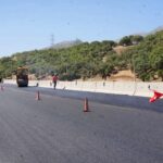 روکش آسفالت ۲۰۰ کیلومتر از مسیرهای استان کرمانشاه در حال انجام است