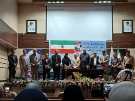 آیین رو نمایی و نقدکتاب رباعی آزاد امروز«عشق و دندان سیاه عقل» برگزار شد