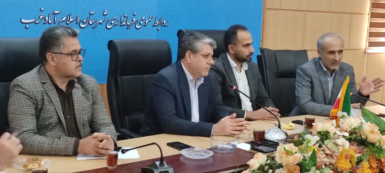 برگزاری قرعه کشی زمین های طرح نهضت ملی مسکن در اسلام آبادغرب