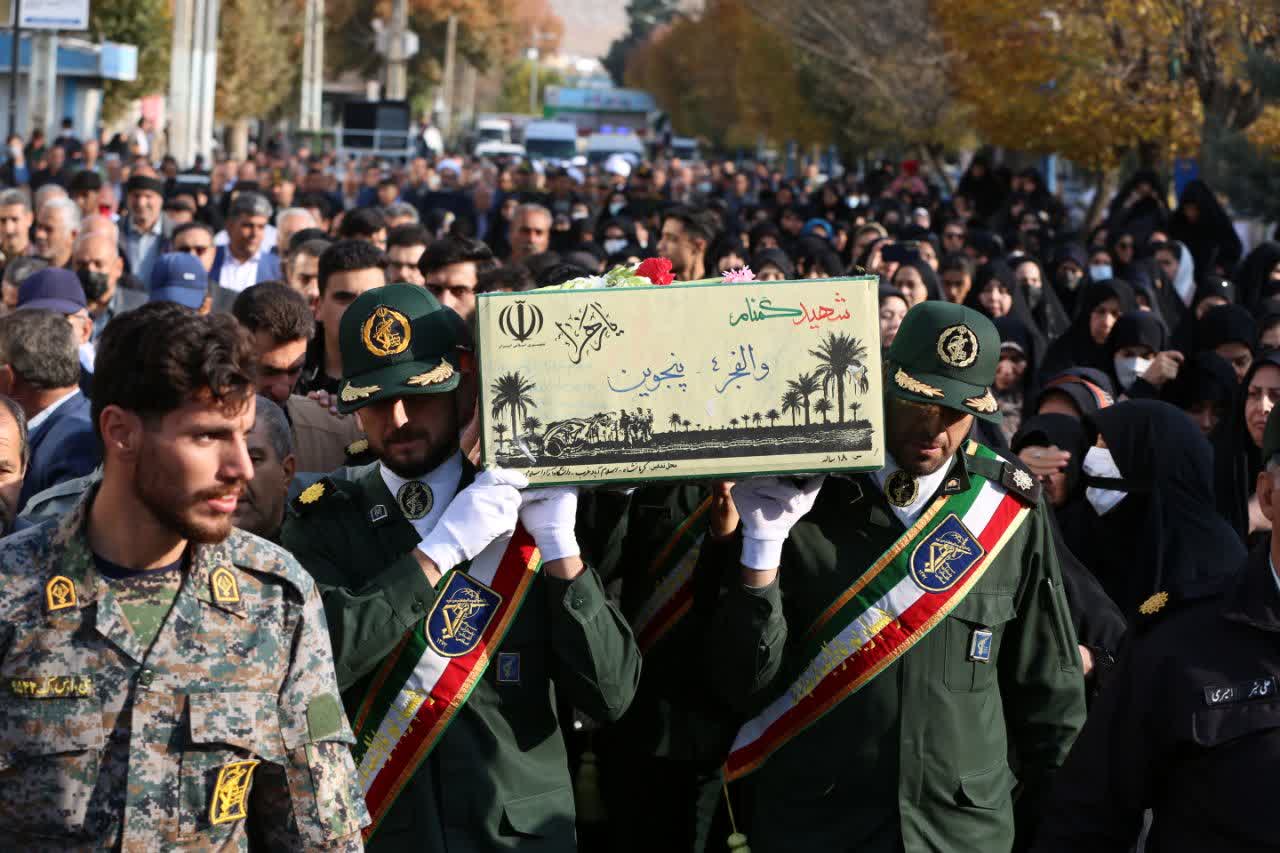 مراسم تشیع شهید گمنام در اسلام آبادغرب برگزار شد