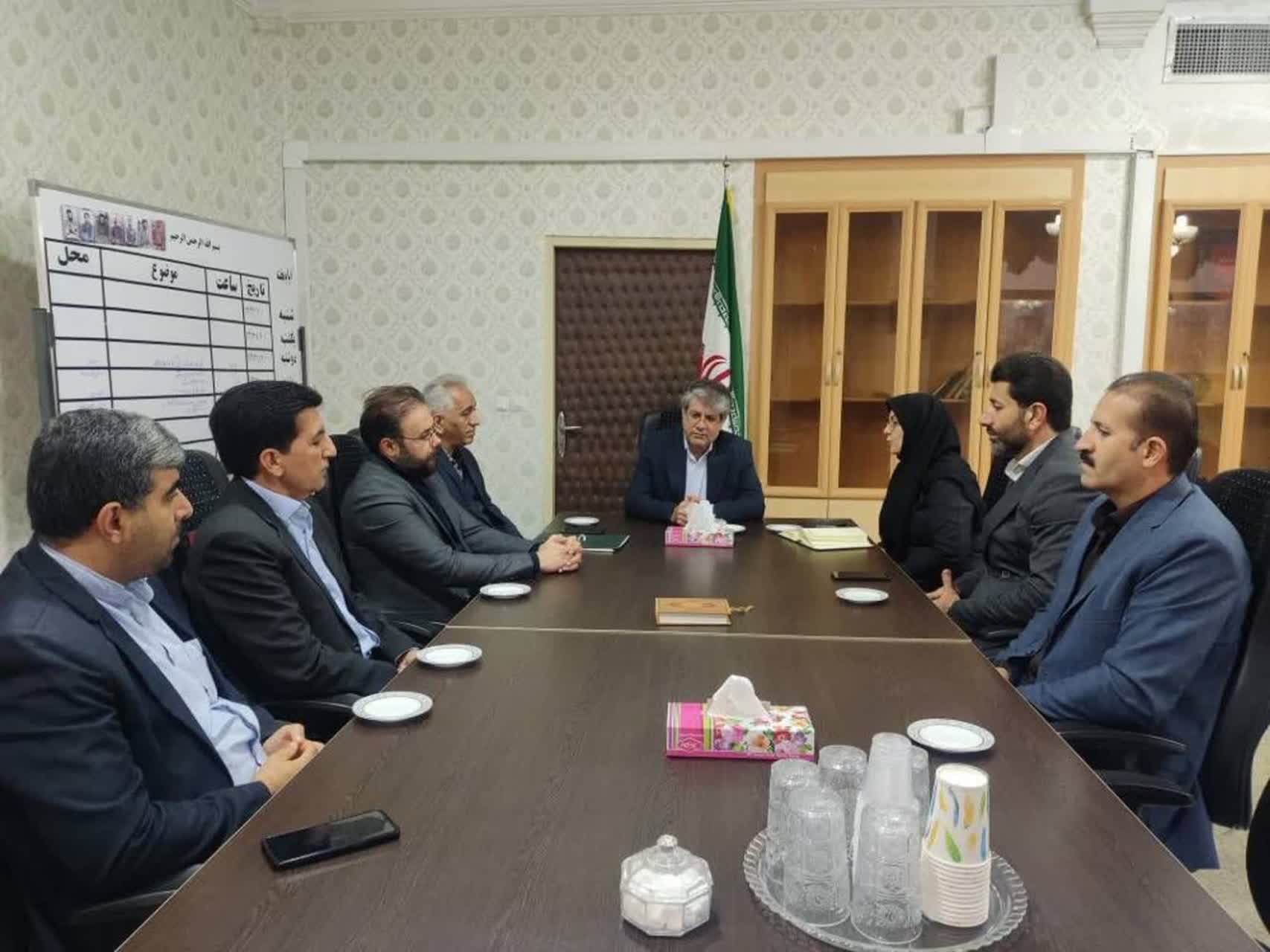 کتابخانه‌ها خط مقدم پیشگیری از آسیب‌های اجتماعی و ارتقای فرهنگ عمومی