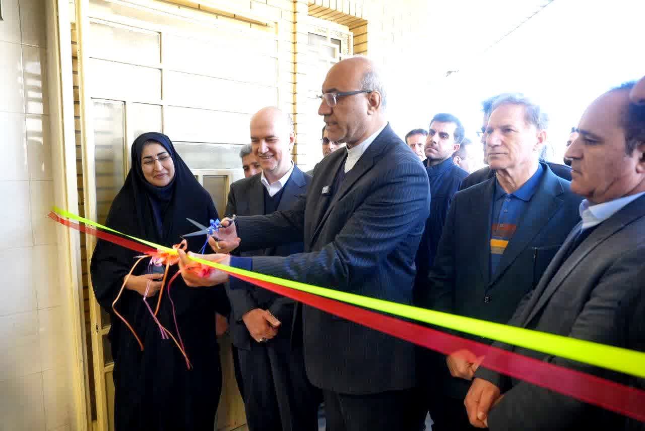 همزمان با ایام الله دهه مبارک فجر؛ استخر دانش‌آموزی شهرستان روانسر افتتاح شد