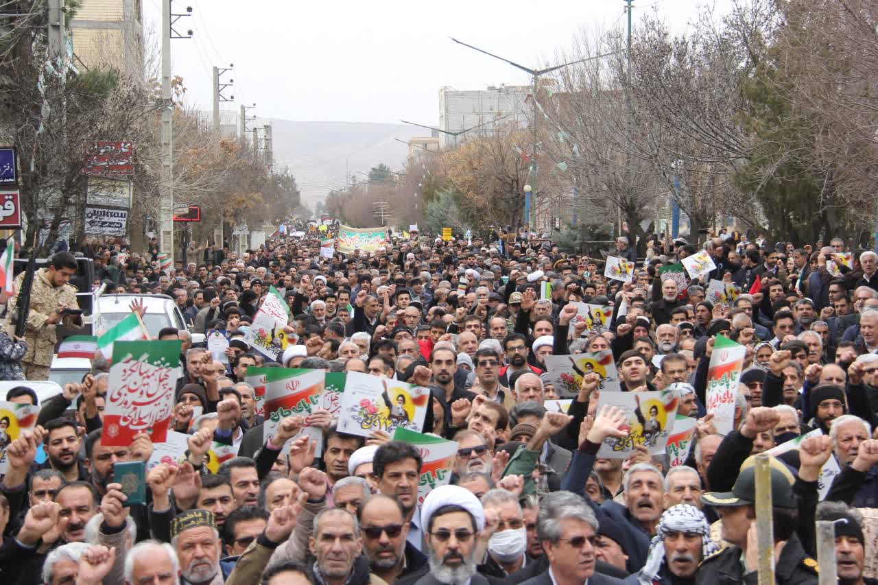 روایتی از حماسه باشکوه حضور مردم اسلام آبادغرب در ۲۲ بهمن ۱۴۰۴