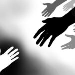 نقاب مهربانی؛ وقتی جاسوس‌ها با فرم‌های «خیریه» به محله شما می‌آیند!