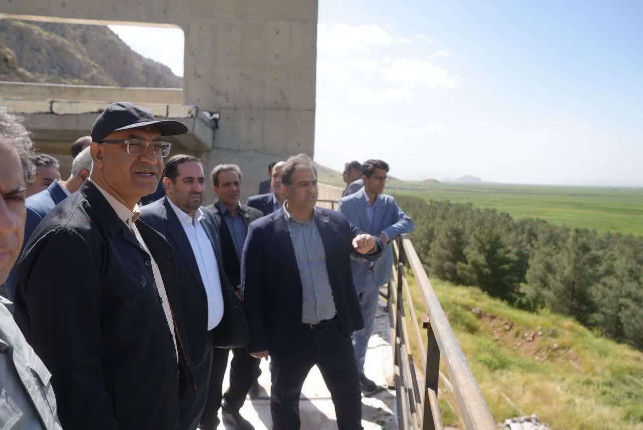 مسدود کردن ۱۵۰۰ حلقه چاه غیرمجاز اطراف تالاب هشیلان/ ذخیره ۶۰ میلیون متر مکعب آب