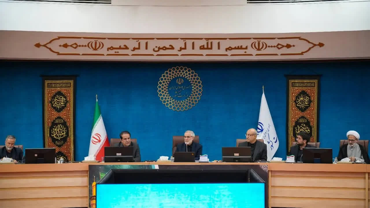ثبت‌نام زائران اربعین در سامانه سماح آغاز شد/ عوارض خروج برای زائران رایگان/  آمادگی کرمانشاه برای میزبانی زائران حسینی در خسروی و سومار