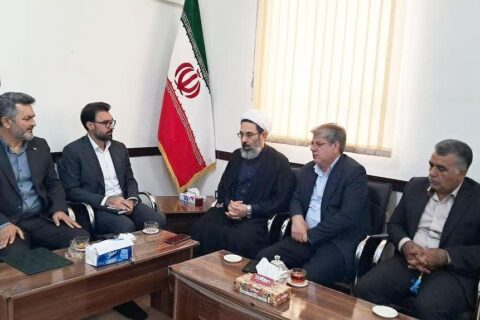 دیدار مدیرکل حوزه استاندار کرمانشاه با امام جمعه اسلام‌آبادغرب